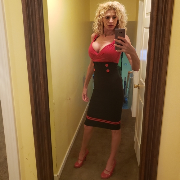 ❤ Make offers! If you bundle I give big discounts❤ - Picture 3 of 8